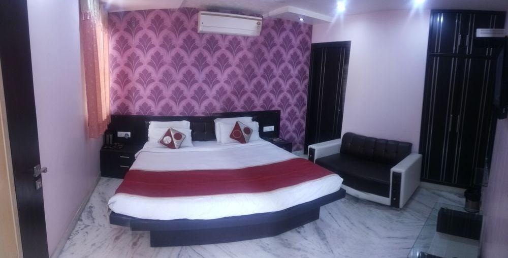 Star Hotel Agra  Eksteriør billede