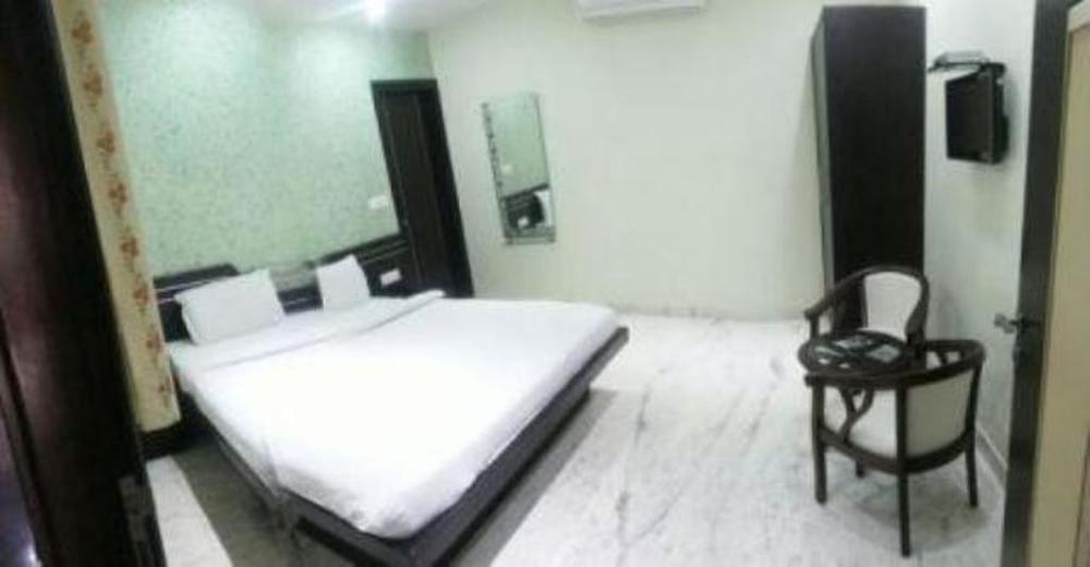 Star Hotel Agra  Eksteriør billede