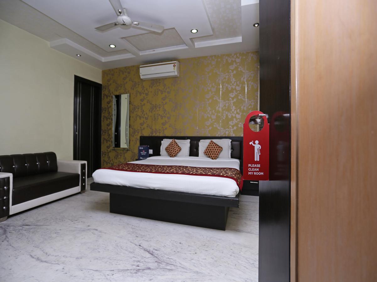 Star Hotel Agra  Eksteriør billede