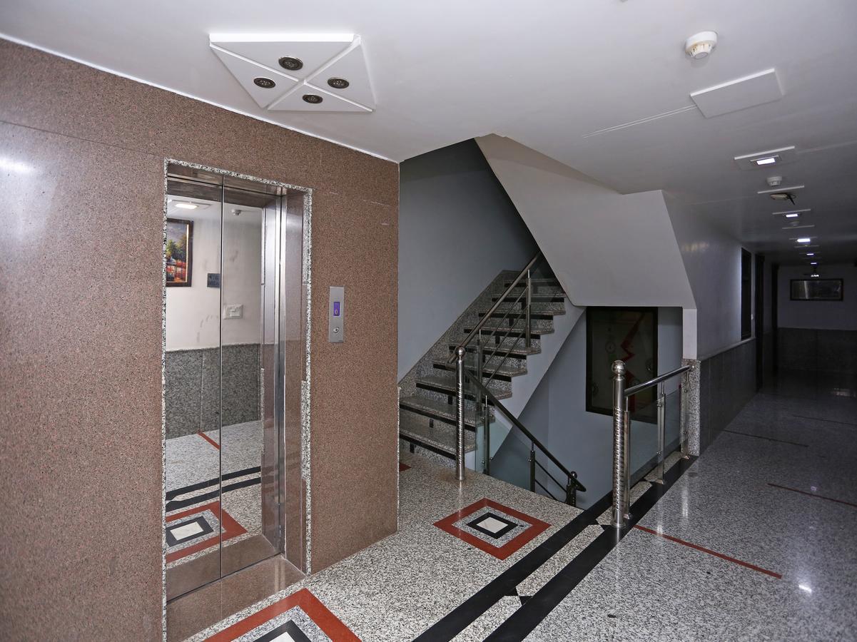 Star Hotel Agra  Eksteriør billede