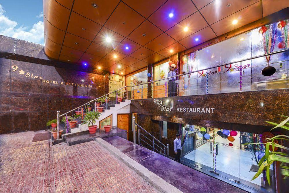 Star Hotel Agra  Eksteriør billede