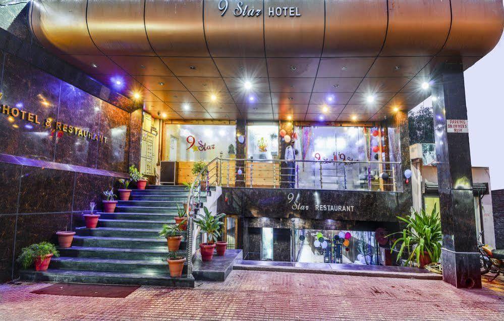 Star Hotel Agra  Eksteriør billede